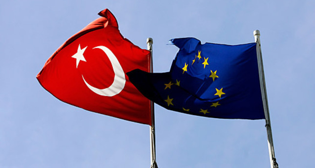 images-Turkey-EU-Flags-NEW-14042955843054